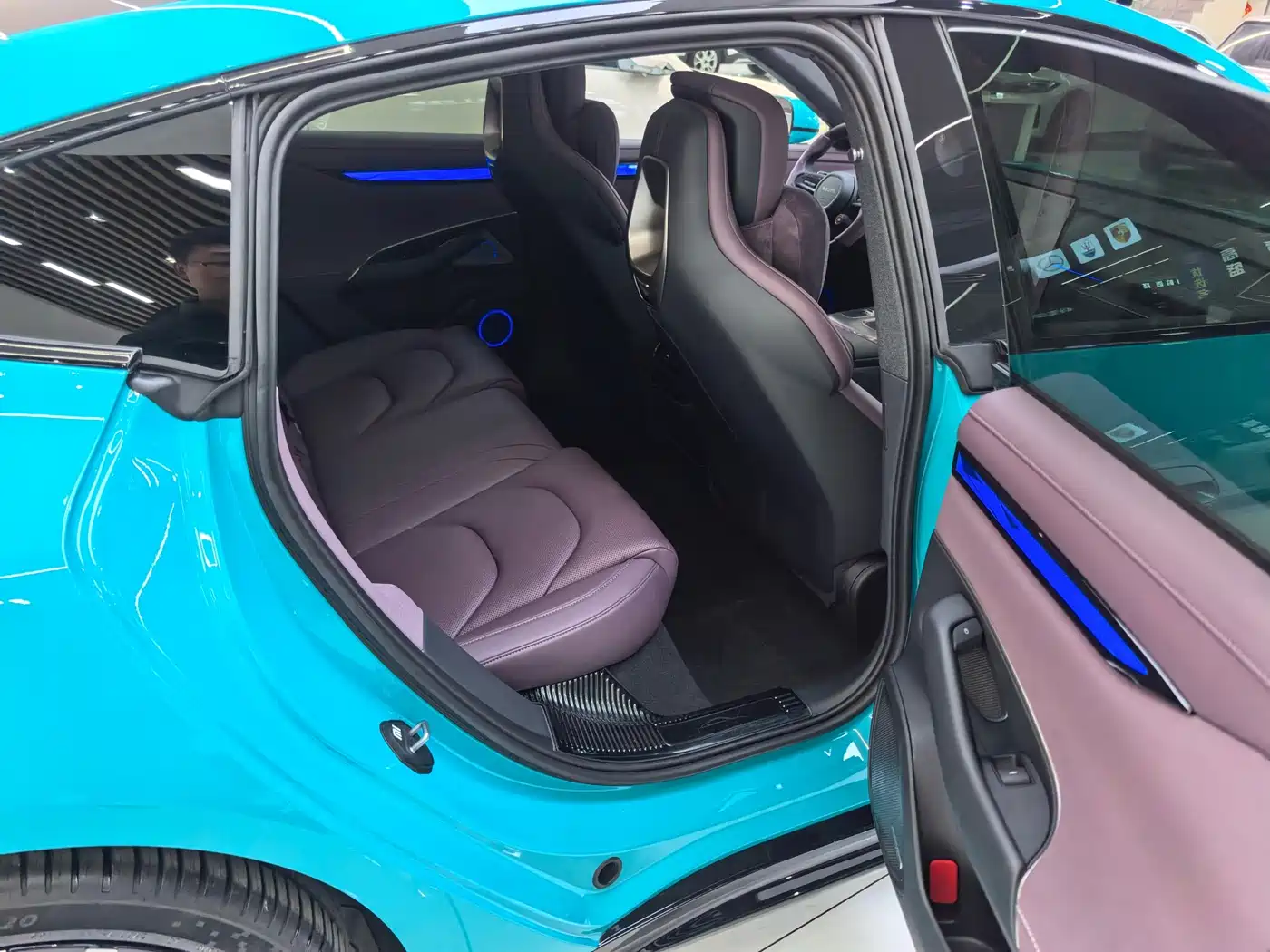 XIAOMI CAR XIAOMI SU7