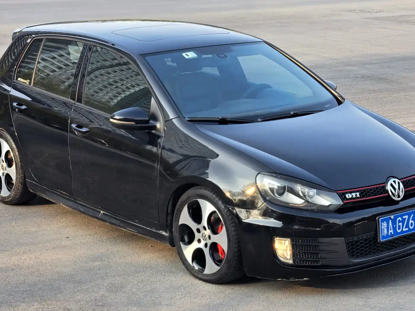 Volkswagen Golf GTI 2012 2.0TSI GTI фото 4