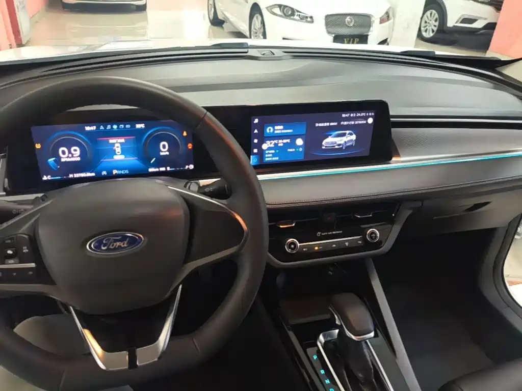 Ford Escort 2022 2021 1.5L Automatic Diamond Edition