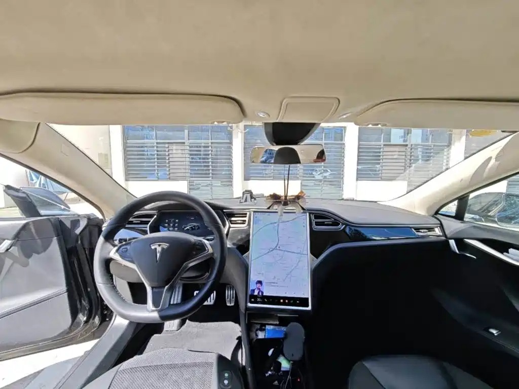 Tesla Model S 2016 2014 Model S P85
