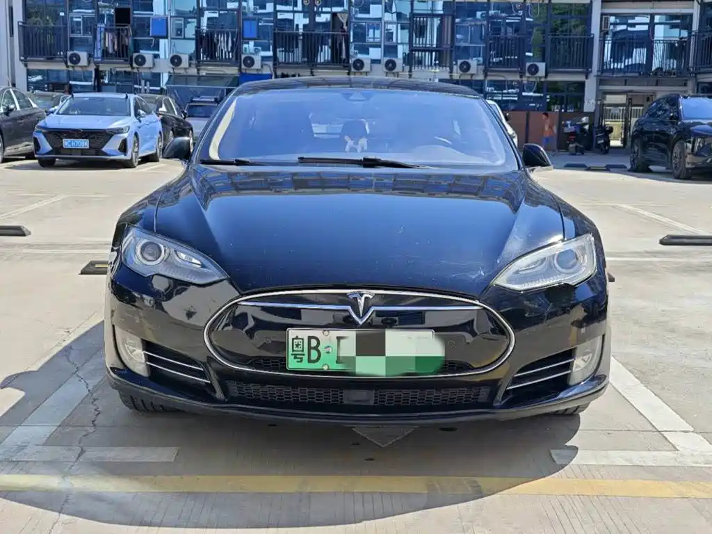 Tesla Model S 2016 2014 Model S P85
