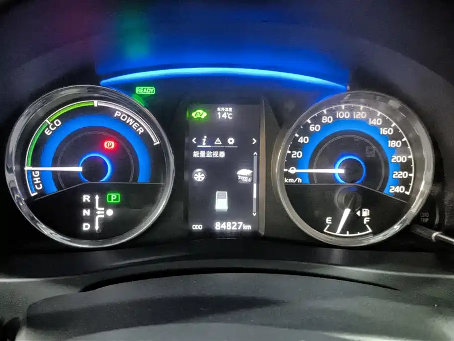 Toyota Corolla 2018 Hybrid 1.8L E-CVT Smart Edition фото 14