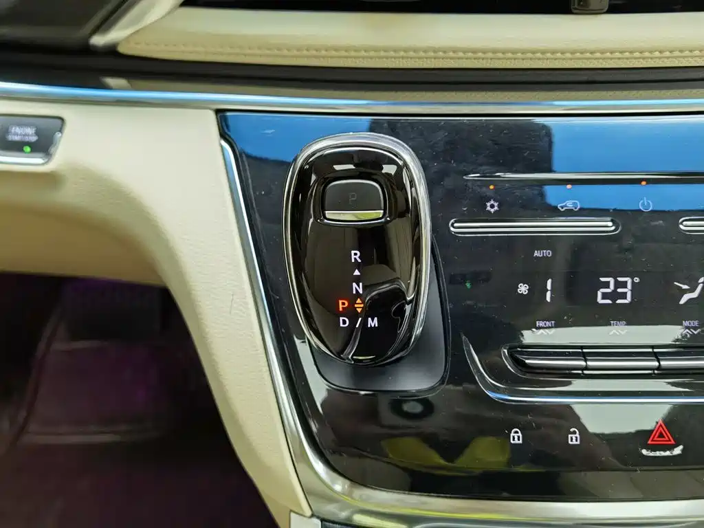 Buick GL8 2025 2023 Facelift Land Business Class Luxury