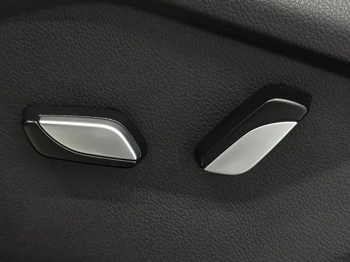 GEELY AUTOMOBILE VISION X6