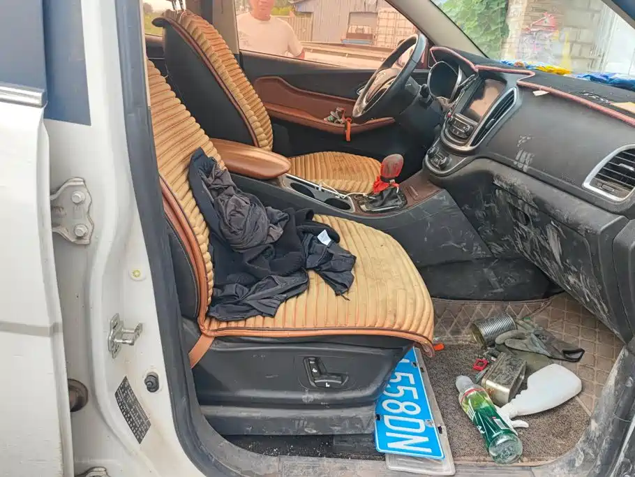 Baojun 560 2017 2017 Rhythm Edition 1.8L iAMT Premium Type