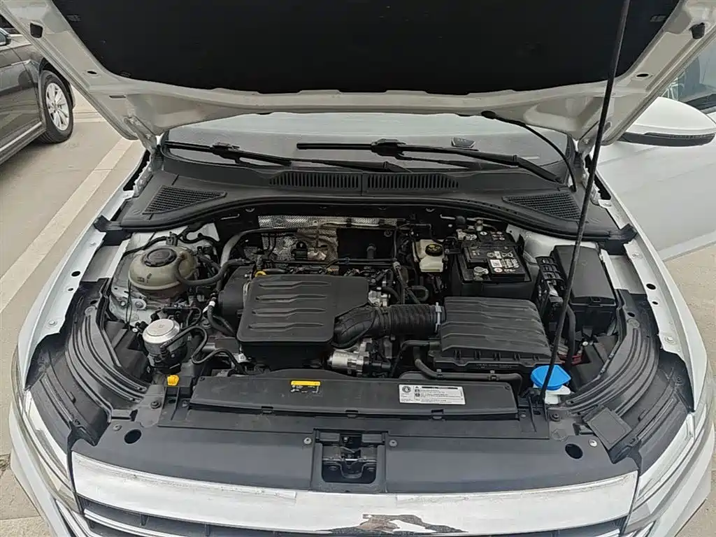 Volkswagen Lavida 2024 Model 1.5L Automatic Delight Edition фото 20