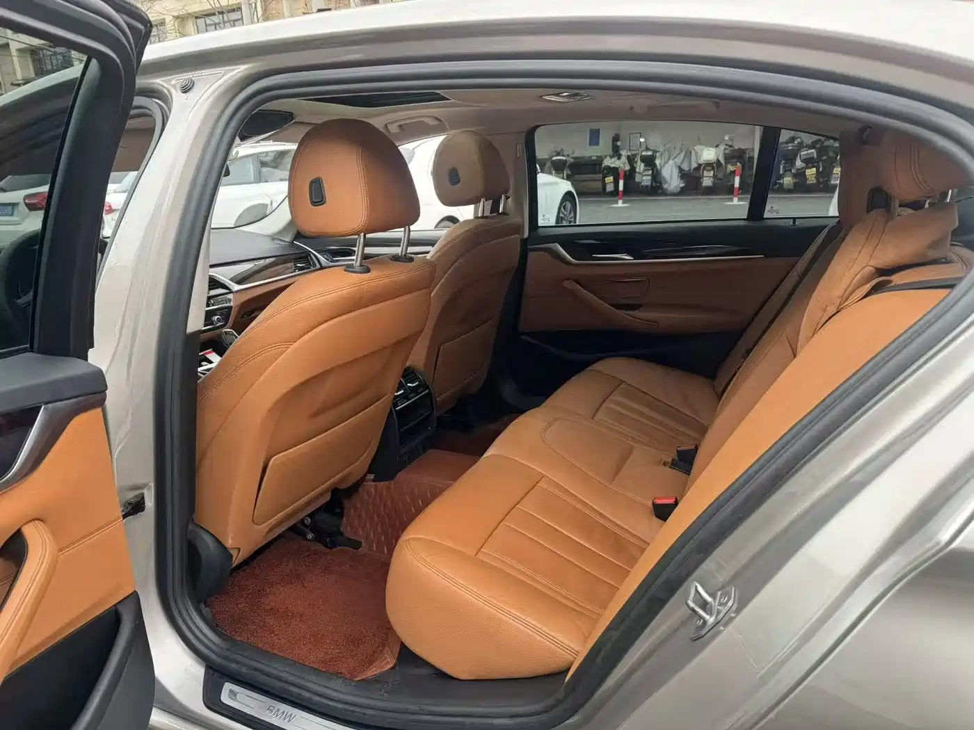 BMW 5 Series 2018 528Li Launch Special Edition фото 6