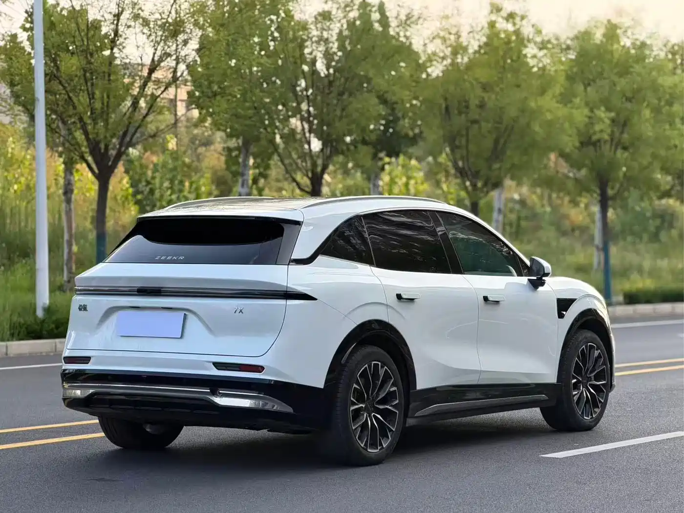 ZEEKR 7X 2026 2026 Model 75kWh RWD Smart Driving Edition