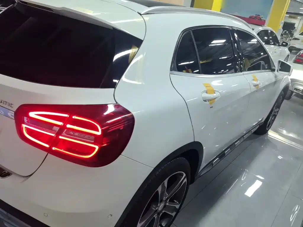 Mercedes-Benz GLA 2015 2015 GLA 220 4MATIC Luxury
