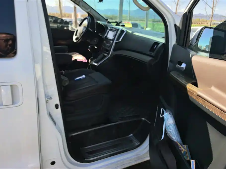 DONGFENG LINGZHI PLUS