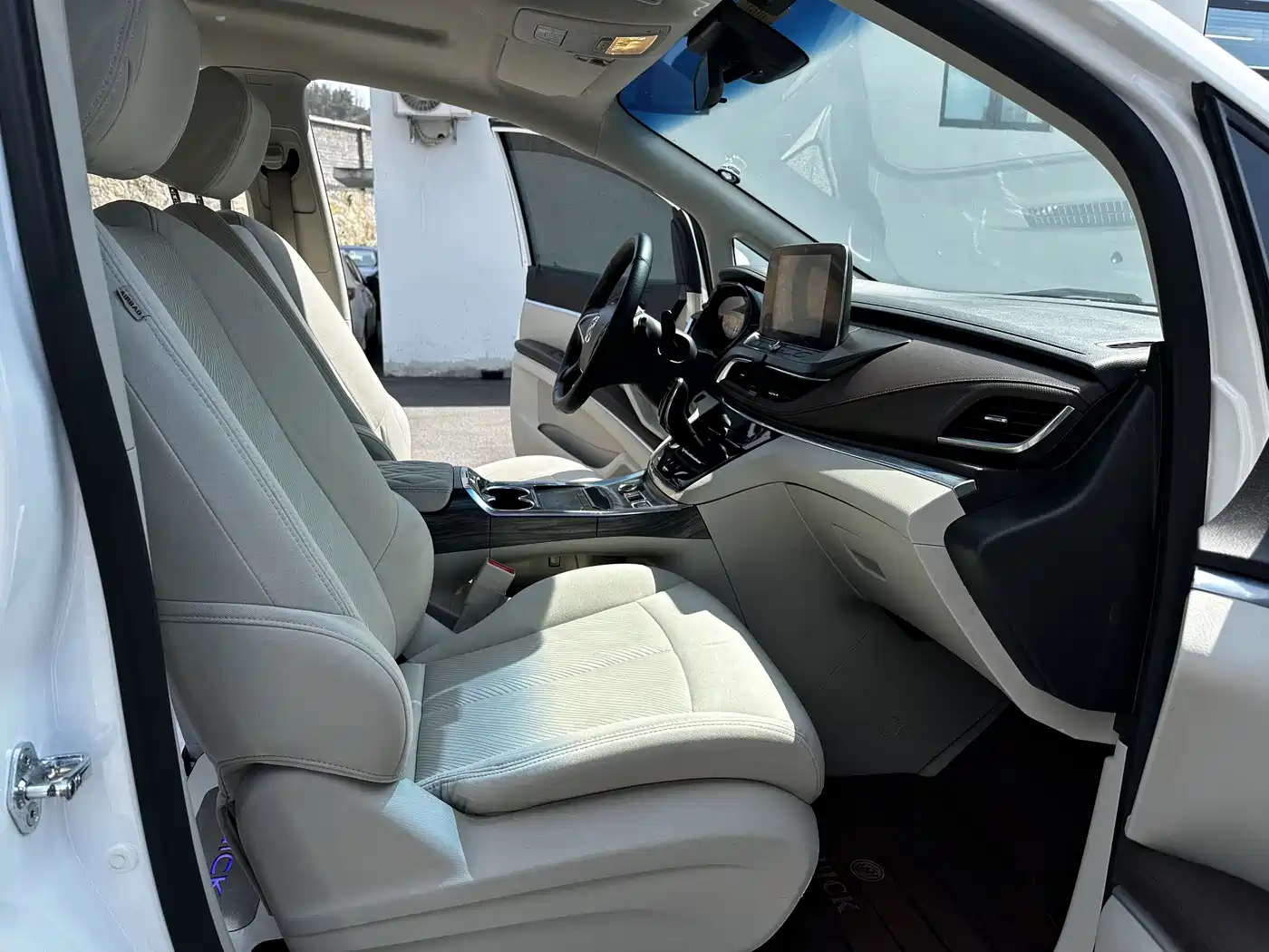 Buick GL8 2021 Land Business Class 652T Comfort фото 5