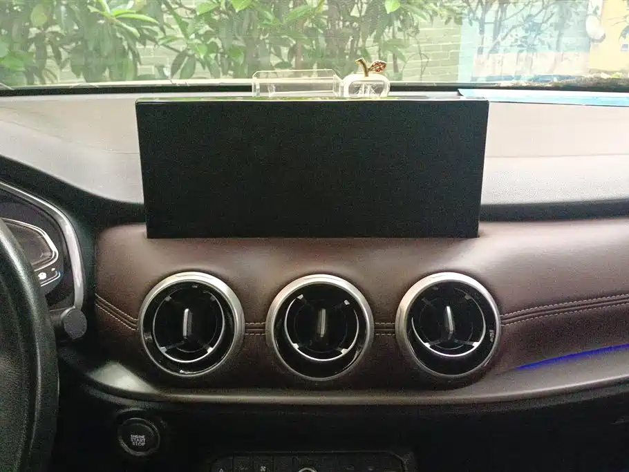 WEI PAI WEI BRAND VV6