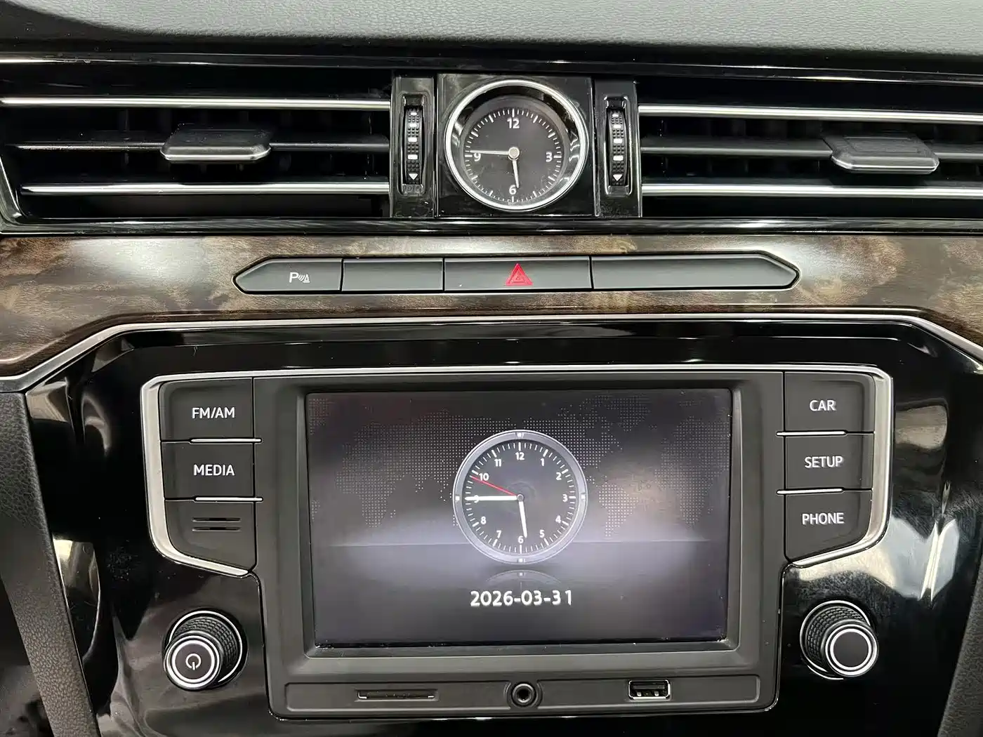 Volkswagen Magotan 2017 380TSI DSG Luxury фото 12