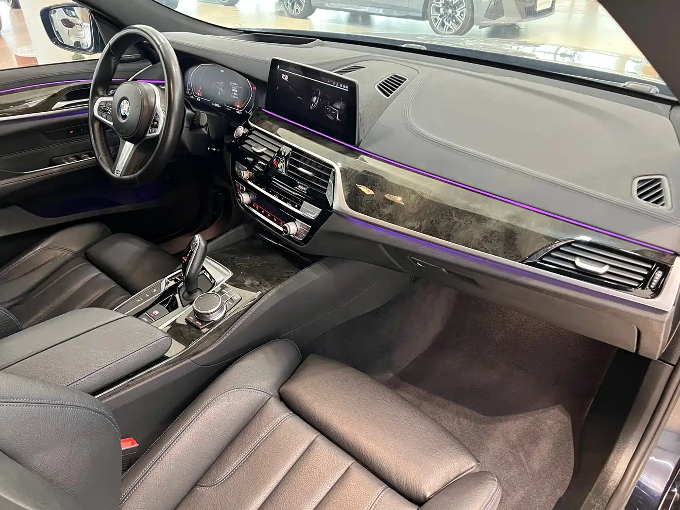 BMW 6 Series GT 2020 630i M Sport Package фото 8