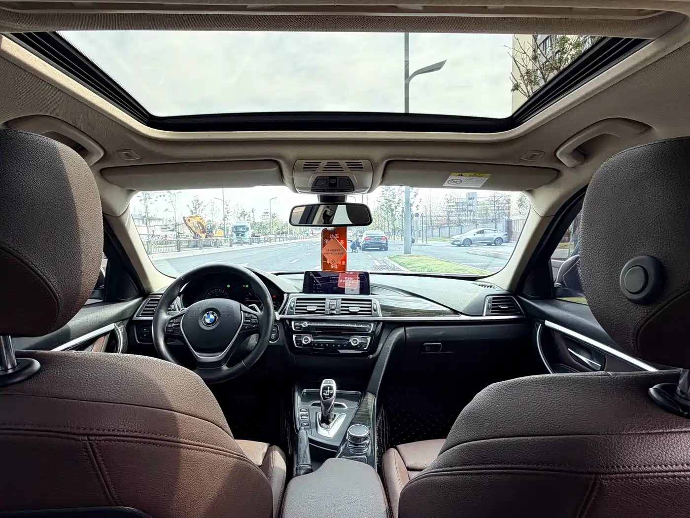 BMW 3 Series 2018 320Li Leading Luxury Package фото 4