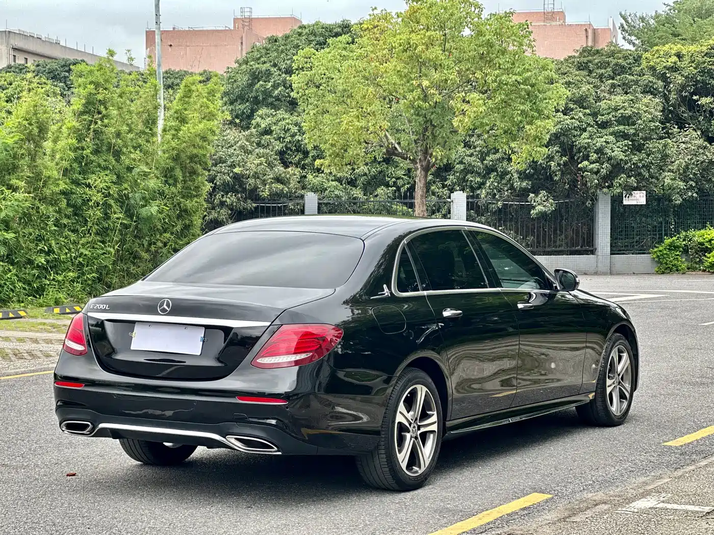 Mercedes-Benz E-Class 2019 E 200 L фото 12