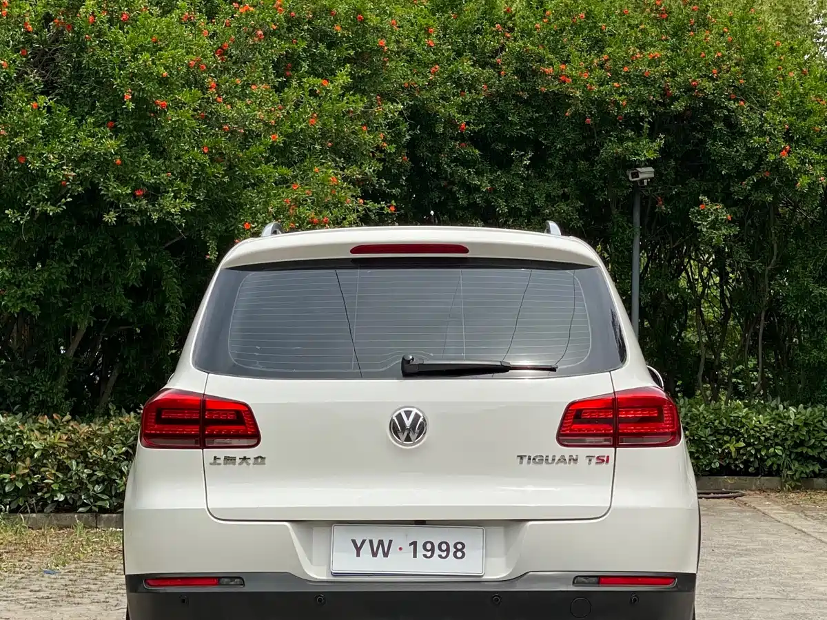 Volkswagen Tiguan 2013 1.8TSI Automatic 2WD Luxury Model фото 8