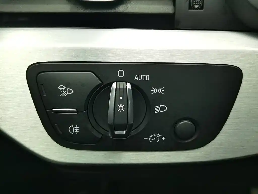 Audi A4L, миниатюра 21