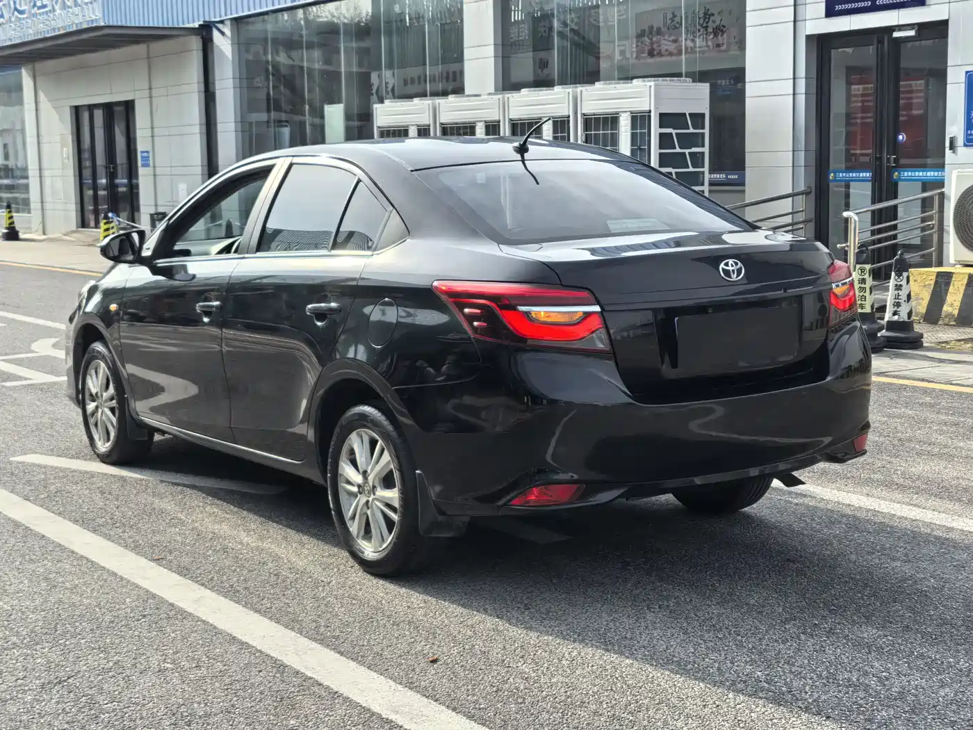 Toyota Vios 2021 1.5L CVT Zhixing Edition фото 3