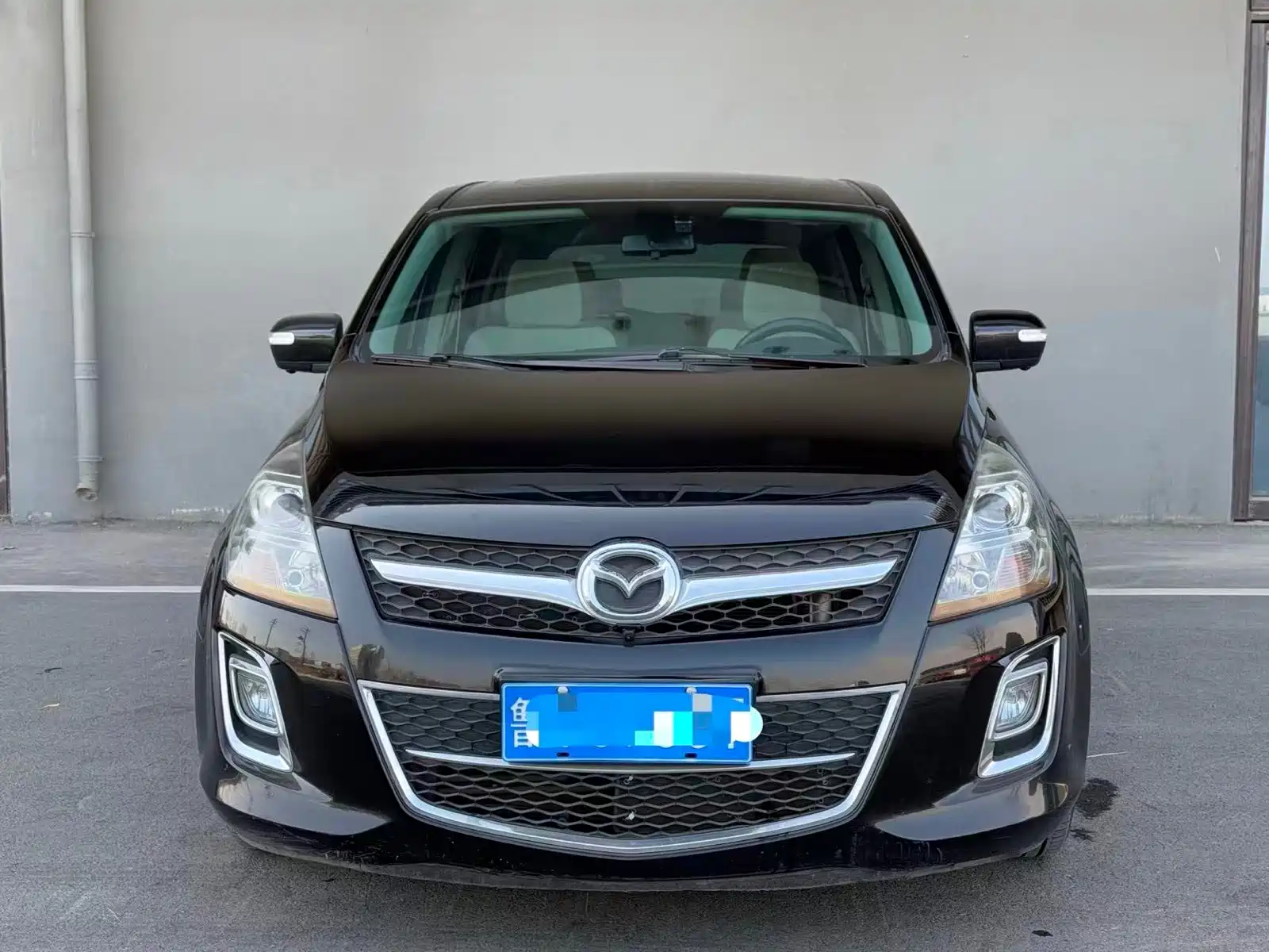 Фото 2 - Mazda 8