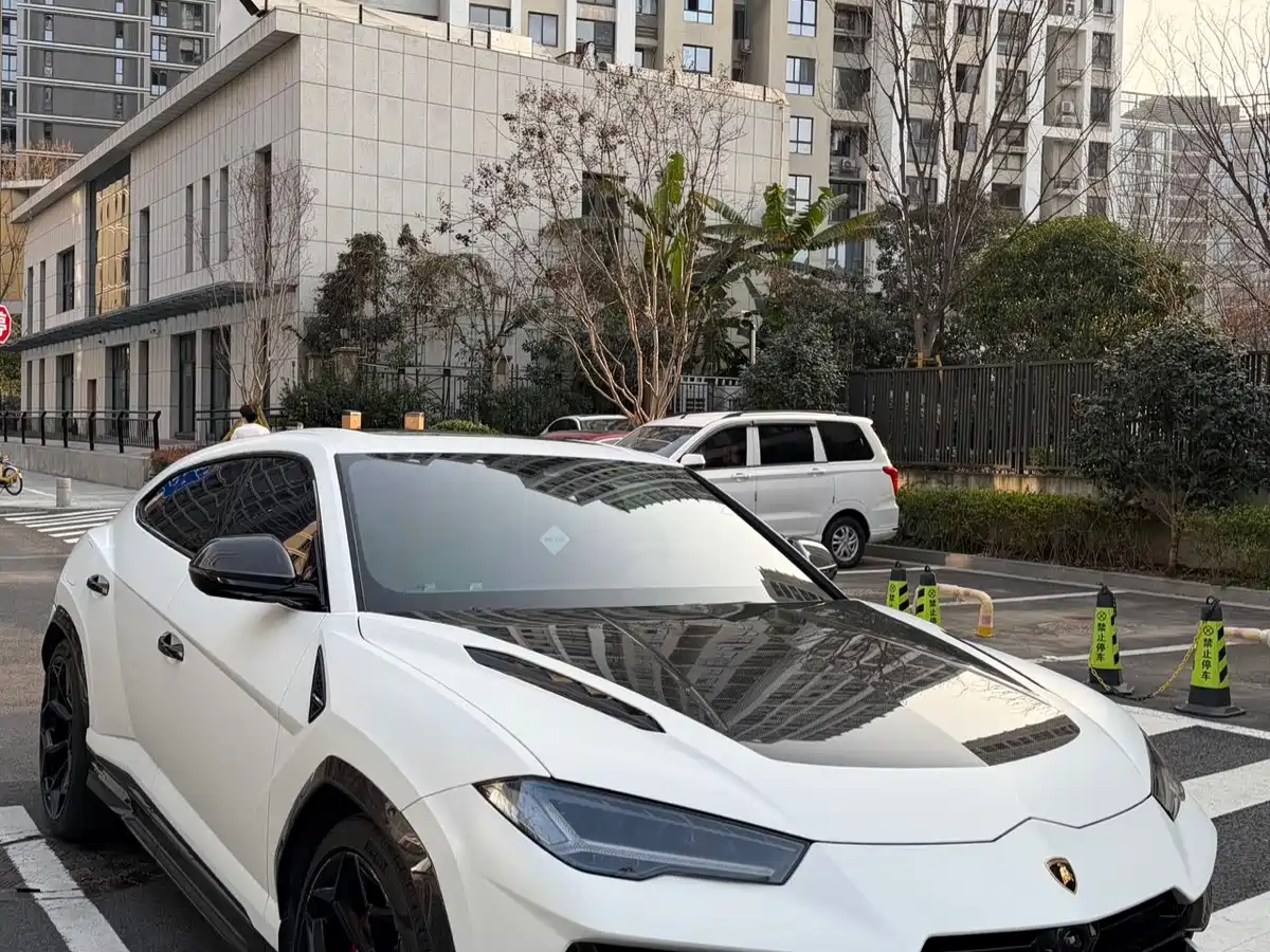 Lamborghini Urus 2022 4.0T V8 Performante