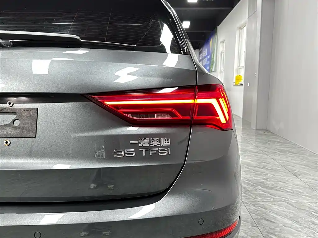 Audi Q3 2022 35 TFSI Fashion Dynamic фото 8