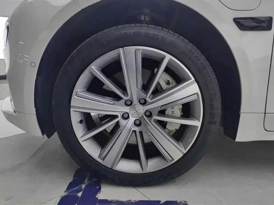 ZEEKR EXTREME KRYPTON 001