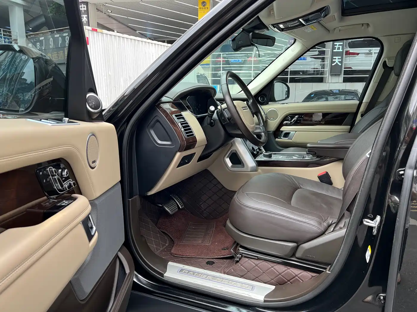 LAND ROVER RANGE ROVER