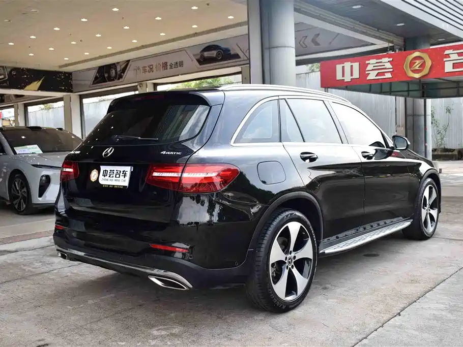 Mercedes-Benz GLC 2018 GLC 300 4MATIC Dynamic фото 4