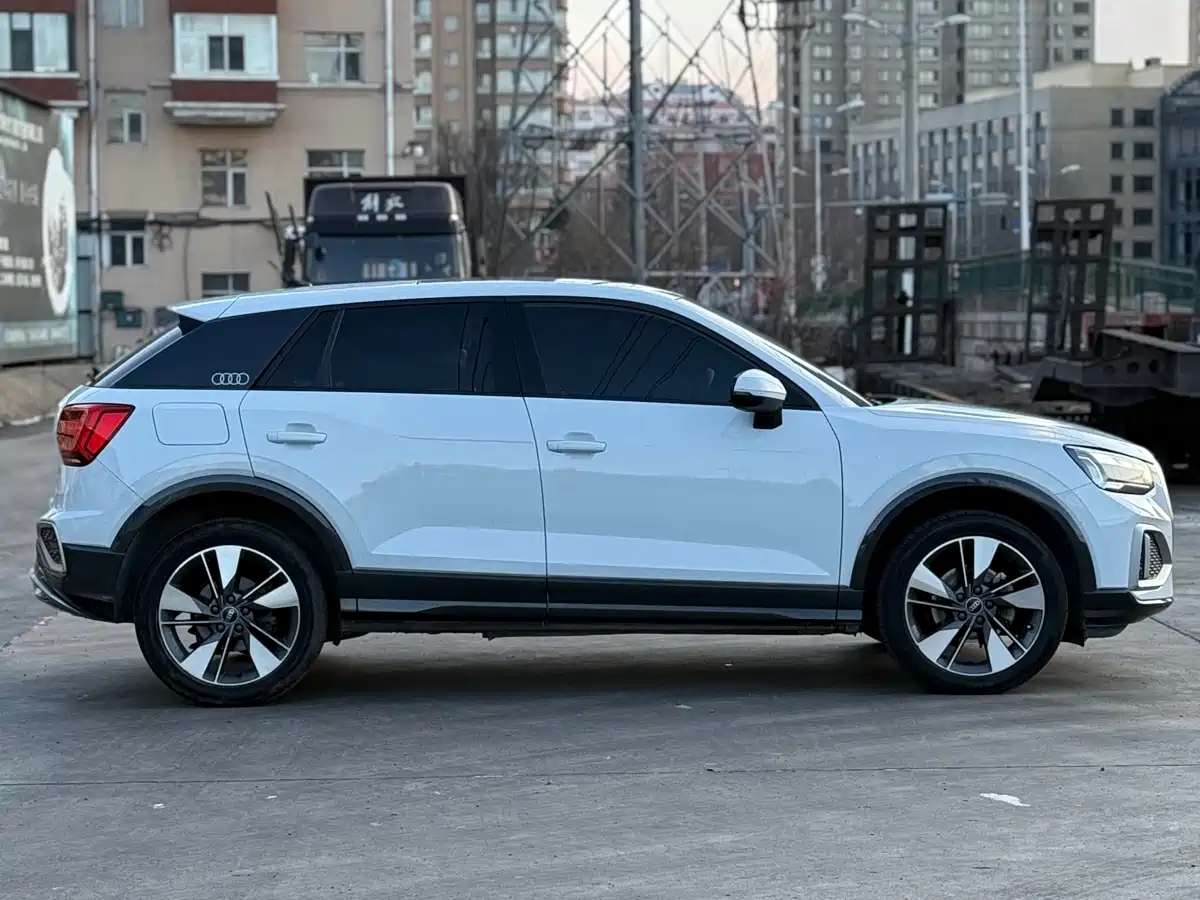 Audi Q2L 2022 35 TFSI Progressive Dynamic фото 30