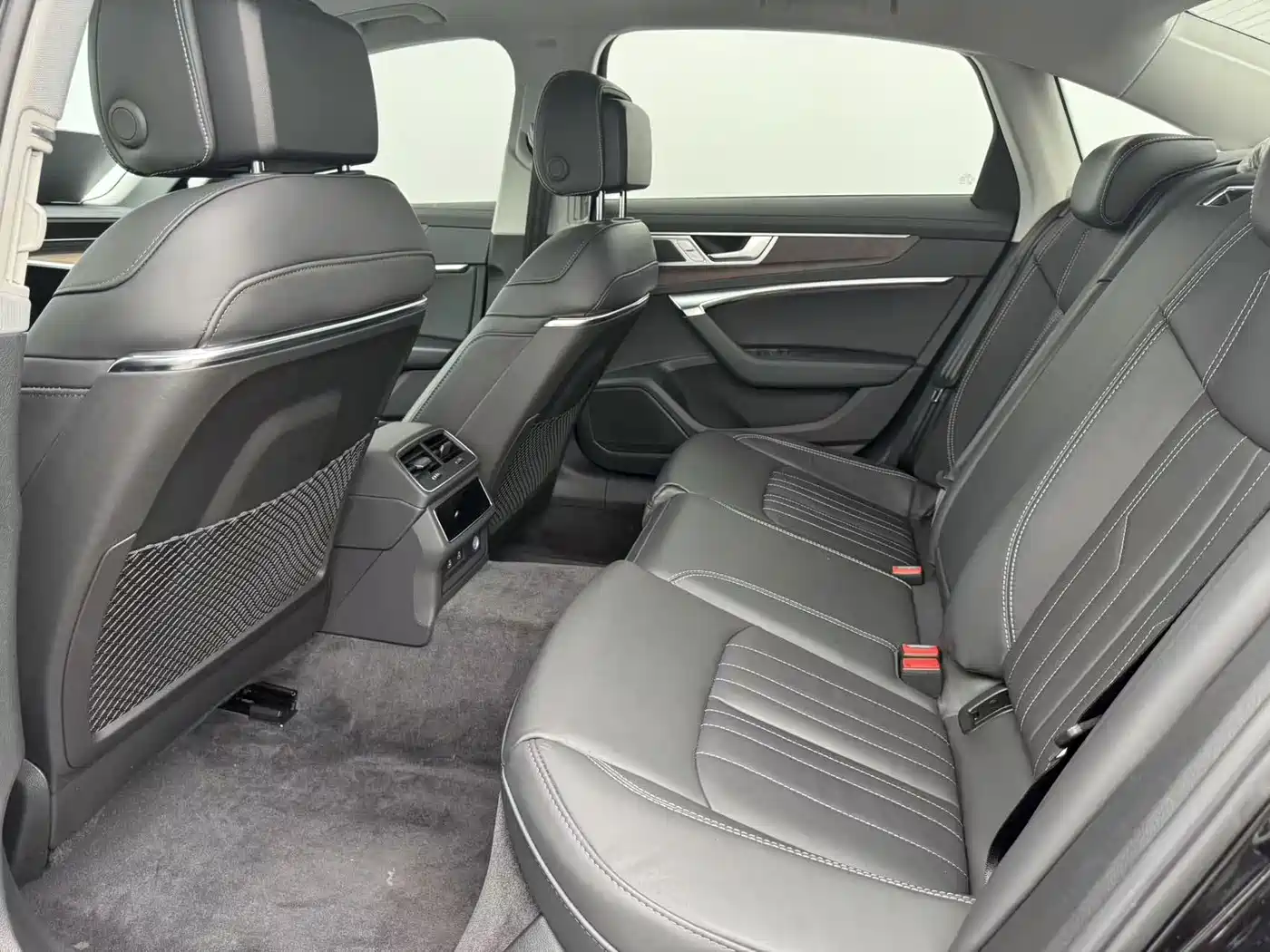 Audi A6L 2023 Facelift 45 TFSI quattro Premium Dynamic фото 6