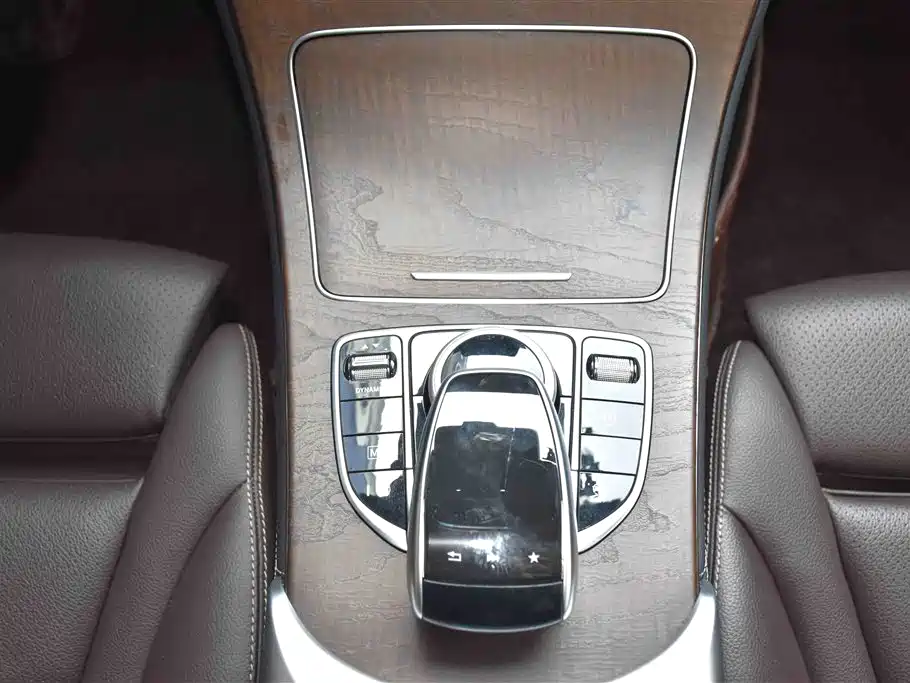 Mercedes-Benz GLC 2018 GLC 300 4MATIC Dynamic фото 17