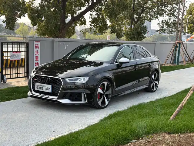 AUDI RS 3