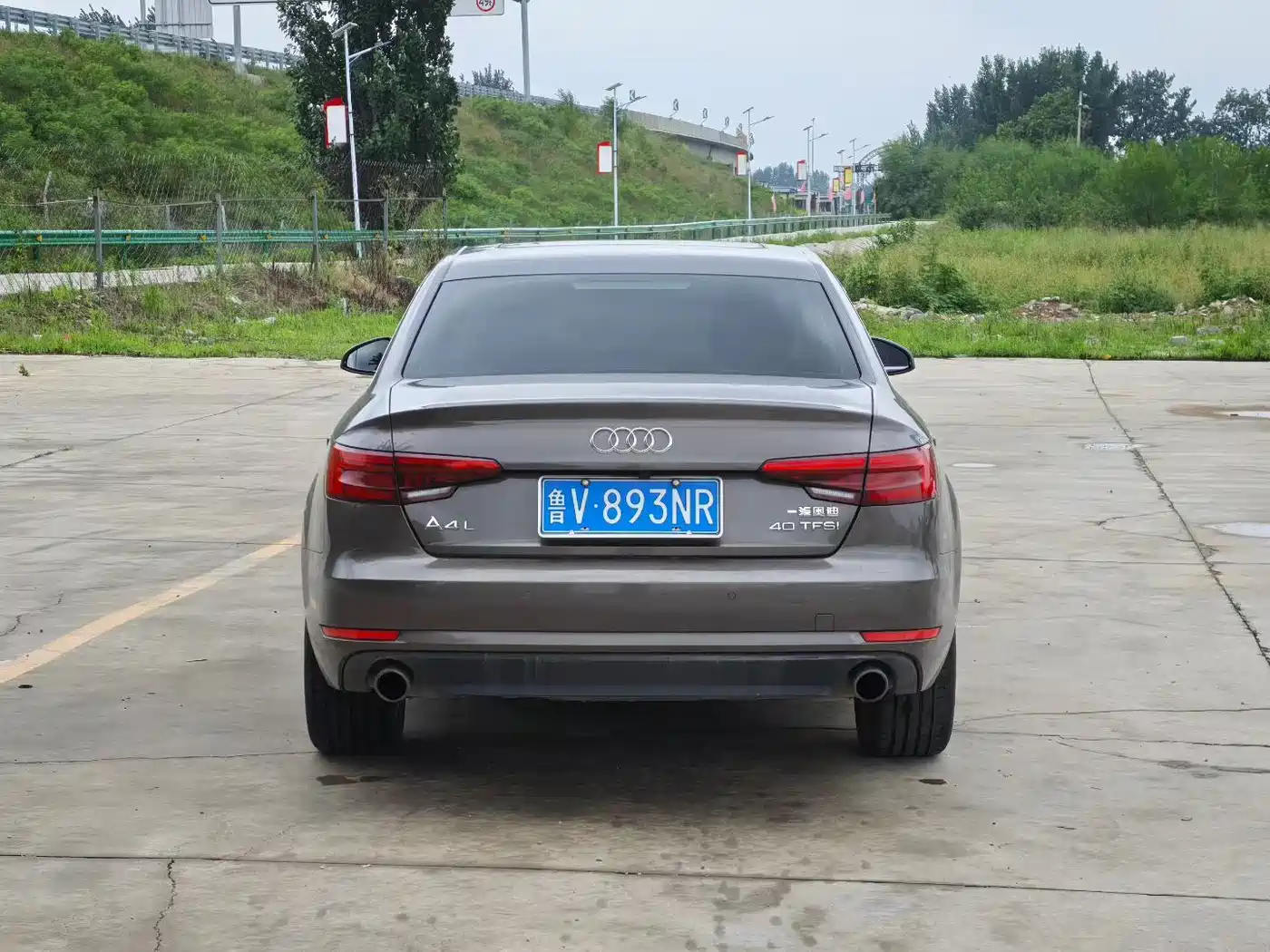 Фото 5 - Audi A4L