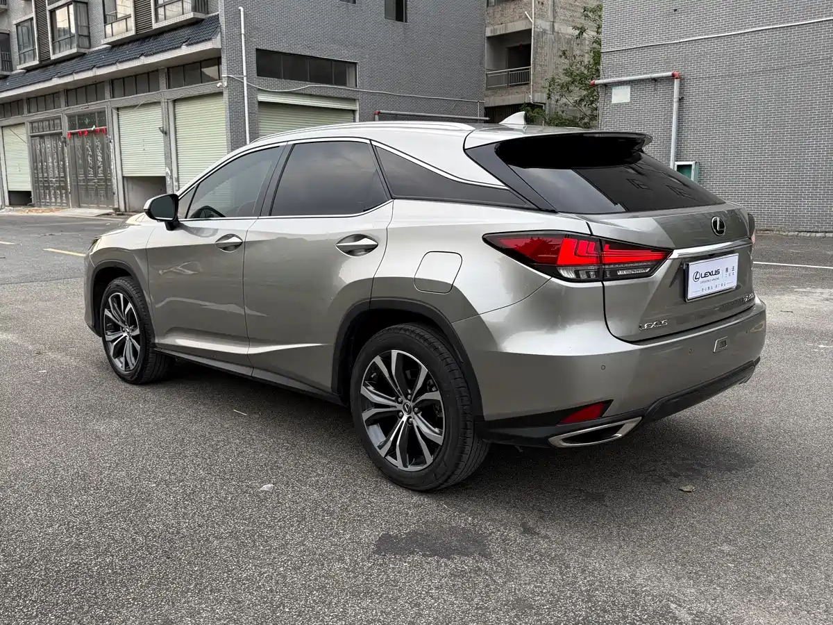 LEXUS RX