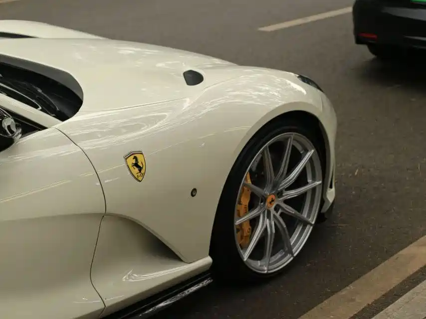Ferrari 812 2019 2017 6.5L Superfast