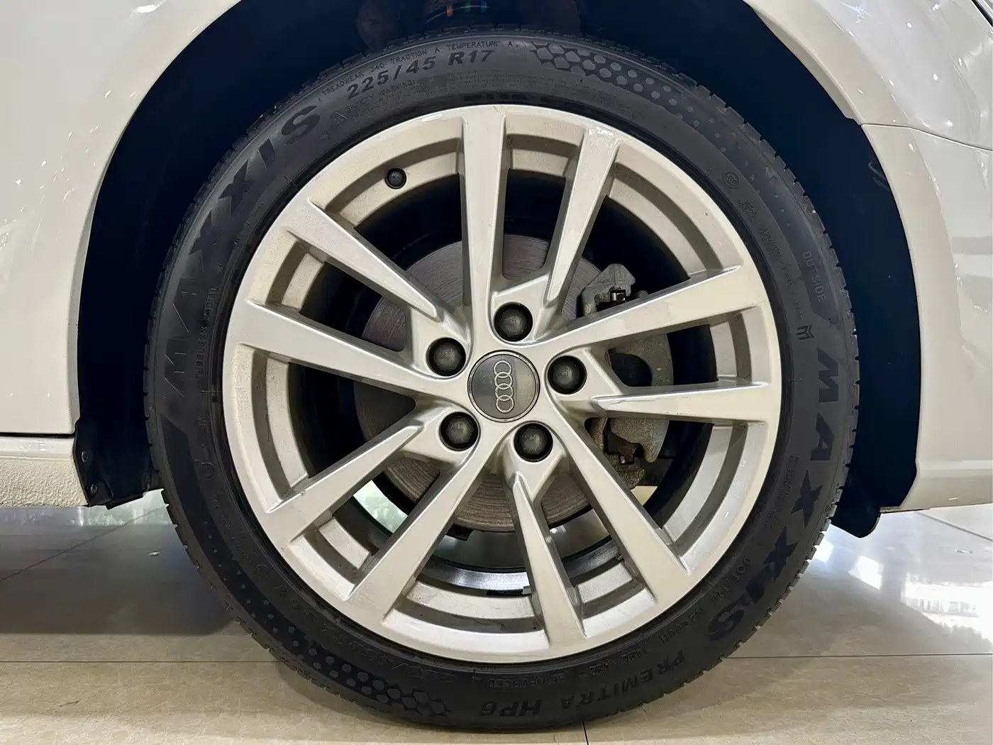 Фото 22 - Audi A3