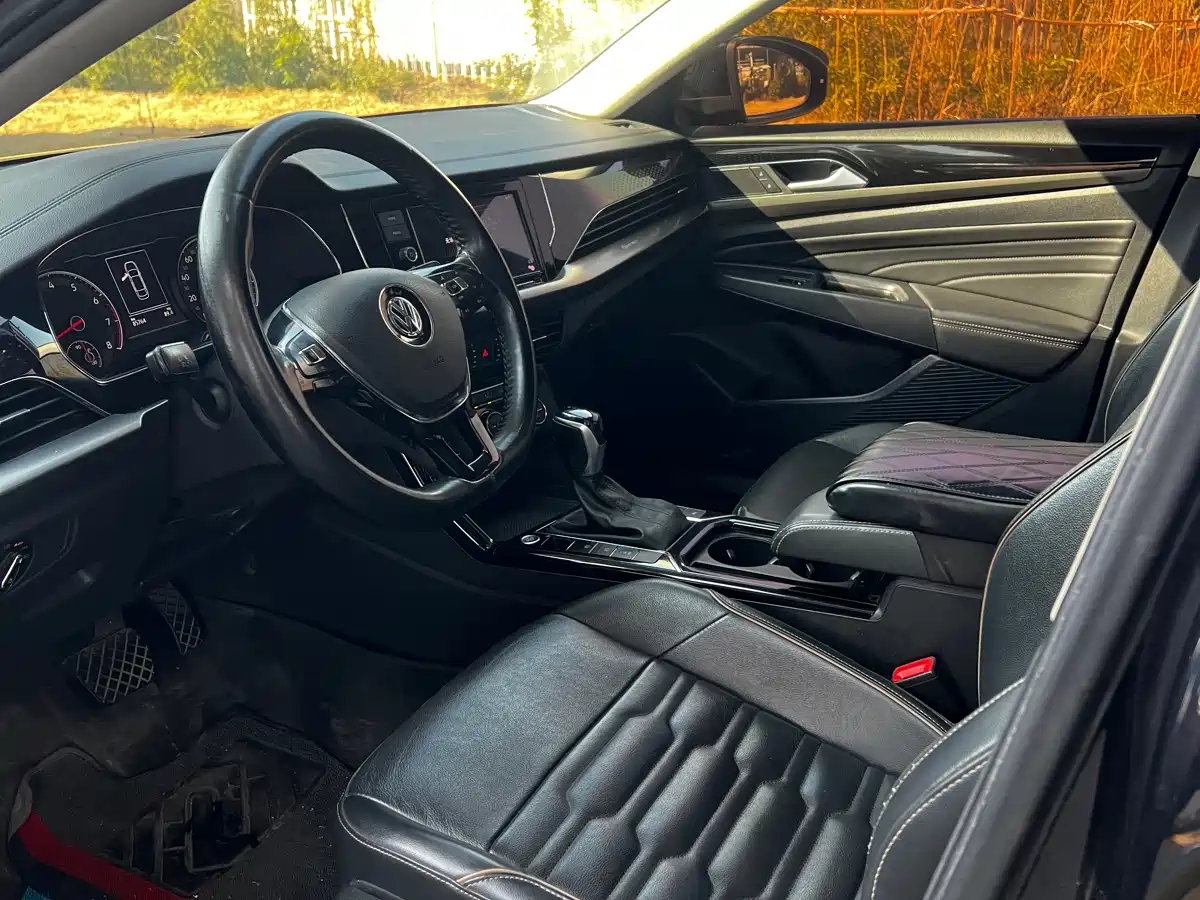 Volkswagen Passat 2019 330TSI Elite Version China VI фото 5