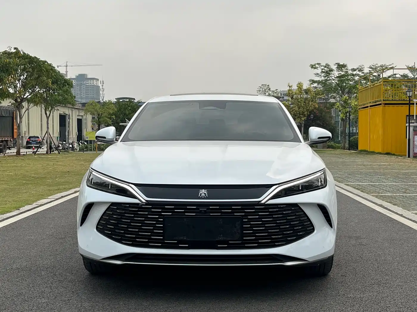 BYD Qin L 2024 DM-i 120KM Superior Edition фото 36