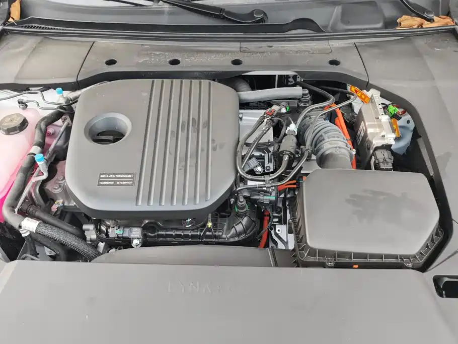 Lynk & Co 10 EM-P 2026 2025 Facelift 120 AWD Ultra