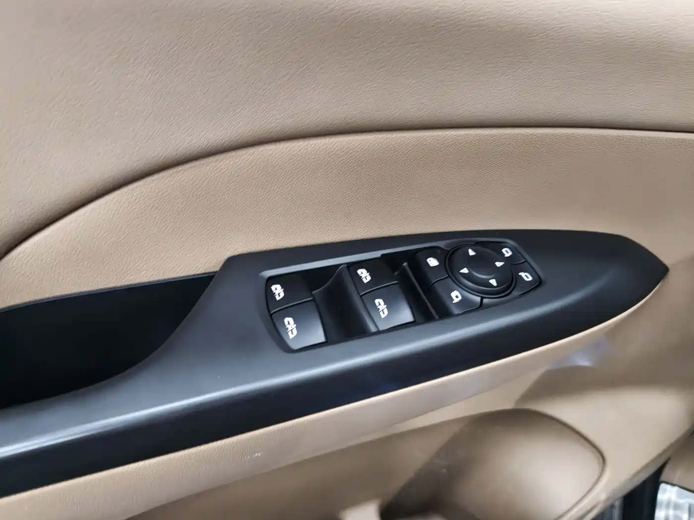 Buick GL8 2018 ES 28T Luxury Type China VI фото 9