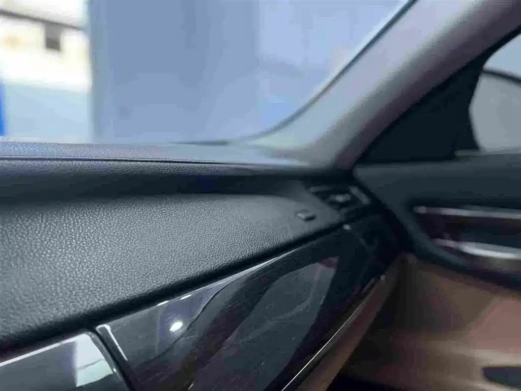 BMW 7 Series 2011 730Li Elegance фото 14