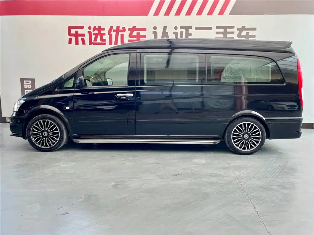 Mercedes-Benz Vito 2013 Model 3.0L Elite Edition фото 3