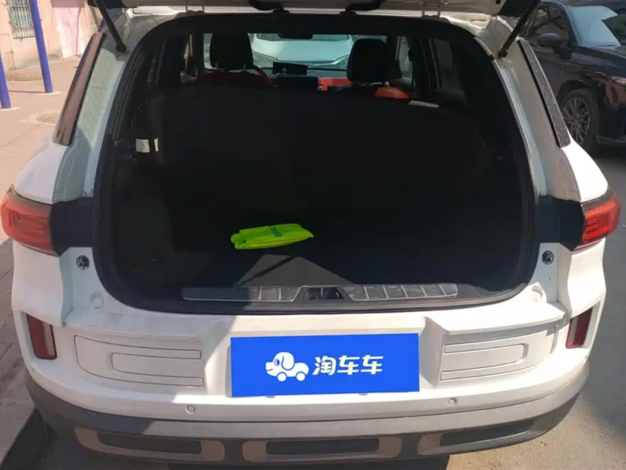 GEELY AUTOMOBILE GEELY ICON