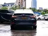 Photo 5 - Lexus ES