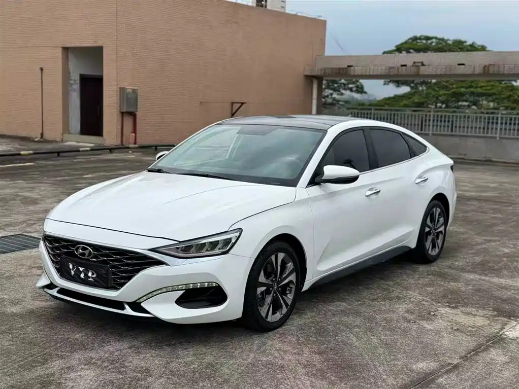 Hyundai Fista 2019 280TGDi Smart Speed Edition China V