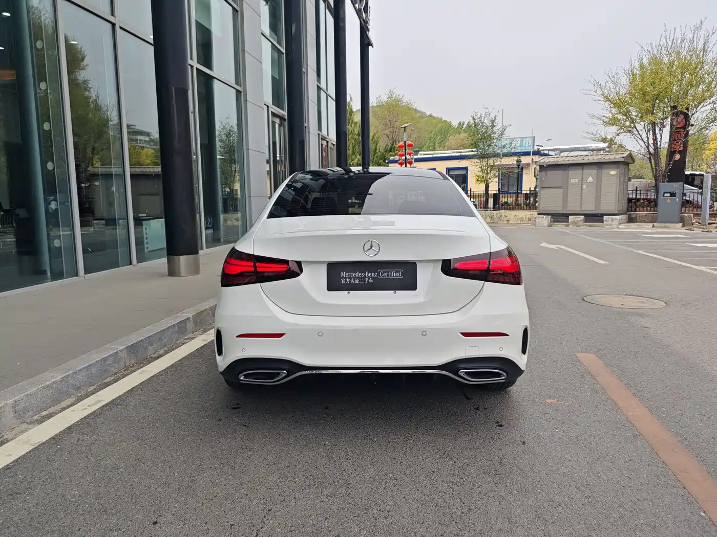 Mercedes-Benz A-Class 2024 A 200 L Fashion Edition фото 9