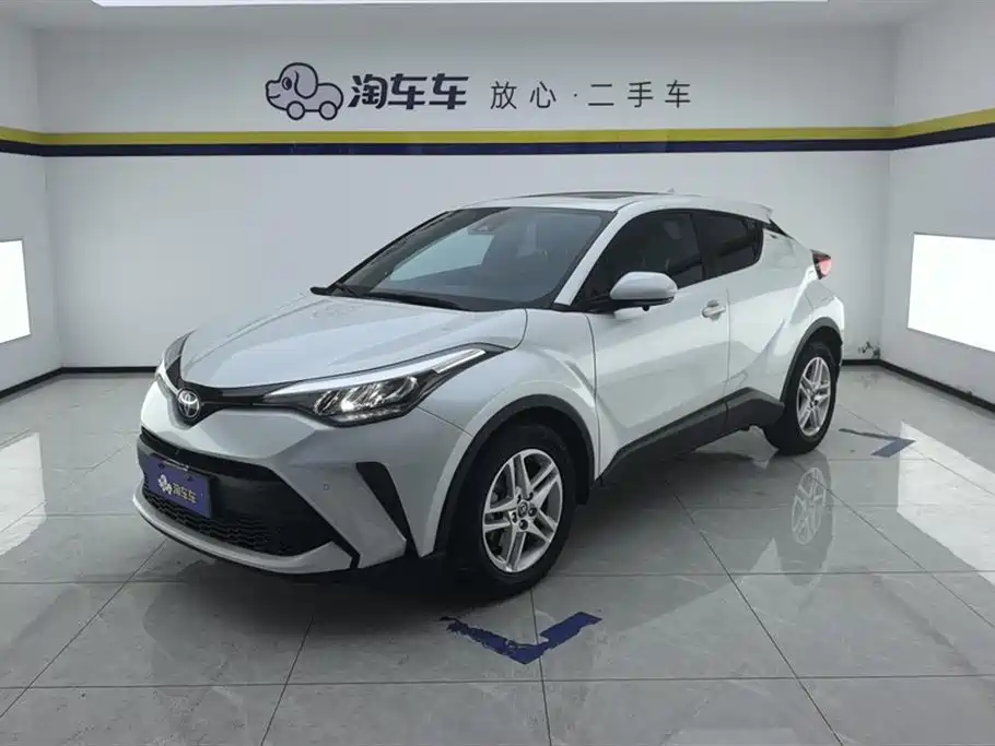 Toyota C-HR 2023 Model 2.0L Premium Edition