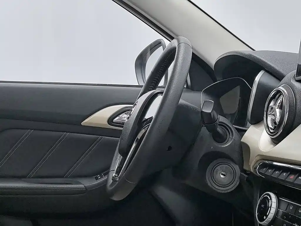 BAIC Changhe Q35 2017 2016 1.5L Manual Cool Edition