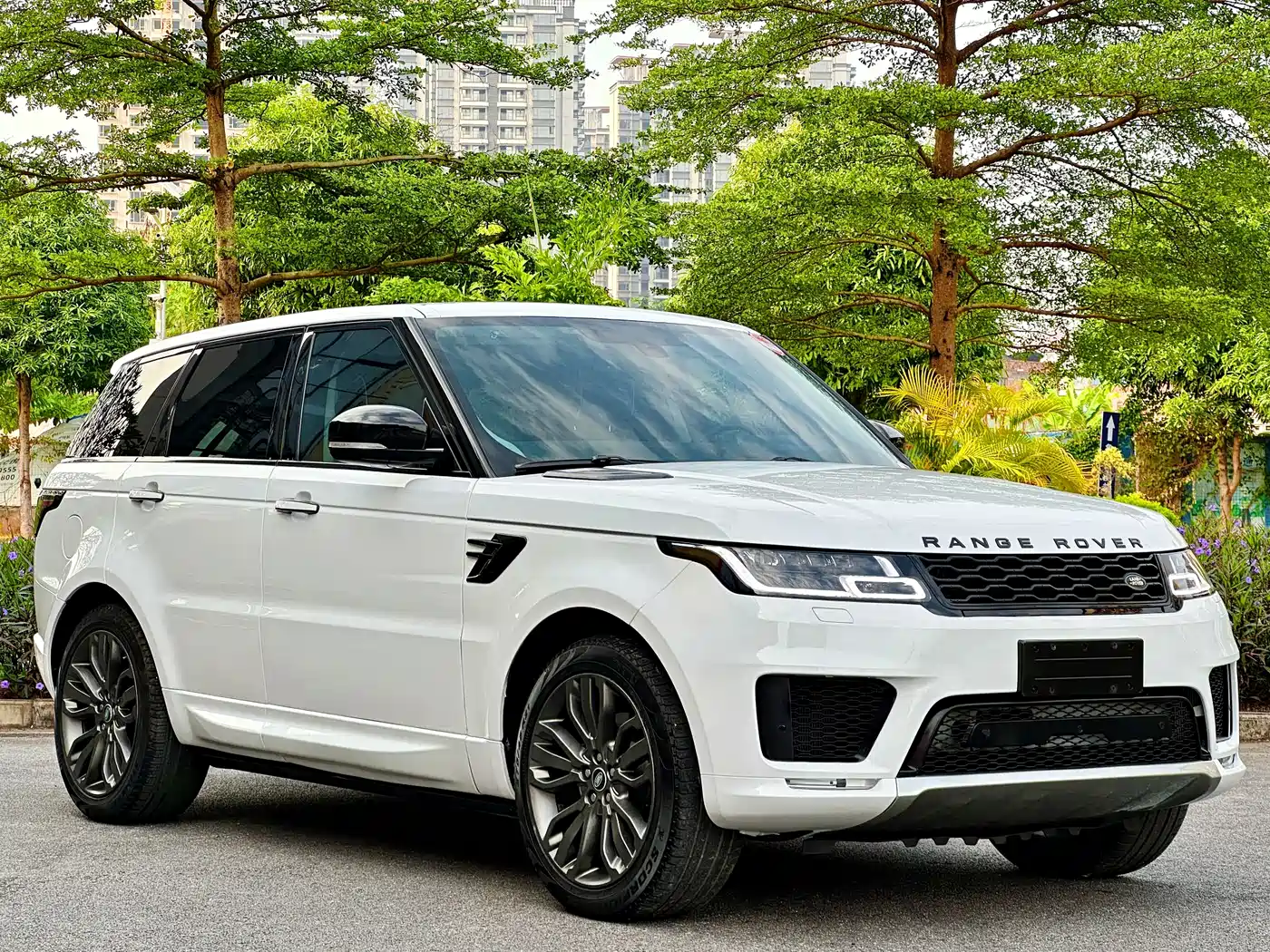 Land Rover Range Rover Sport 2014 3.0 SC V6 HSE фото 4